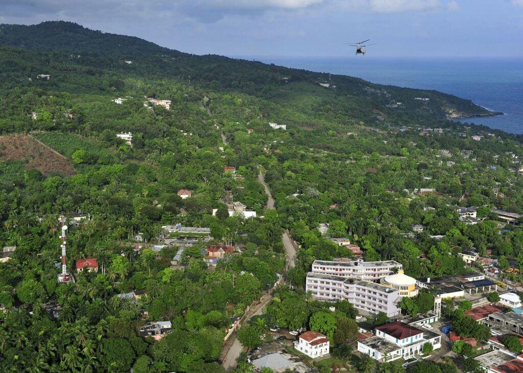Port-Au-Prince landscape in Haiti where 17 missionaries were kidnapped on October 17, 2021. Please join me in praying for their safe release every hour at ten til the hour.
Image by David Mark from Pixabay 