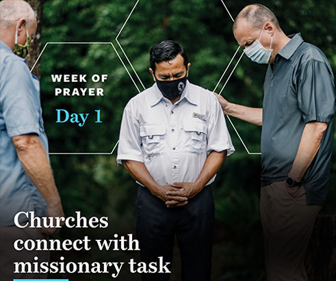 Week of Prayer for International Missions, Day 1 "Churches connect with missionary task." Photo of 3 missionaries praying.
Photo provided by IMB.org